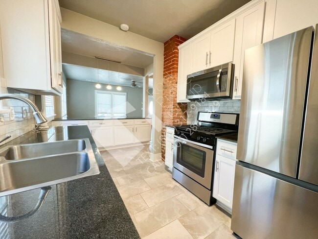 Photo - Must See 3 Bedroom/3 Bathroom Home near Ed...