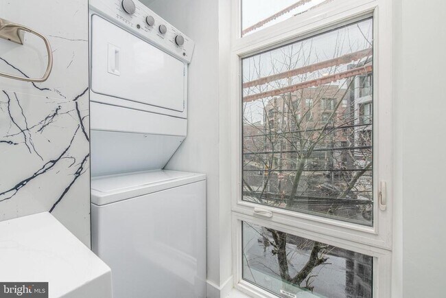 Photo - 2301 Grays Ferry Ave Unidad 1