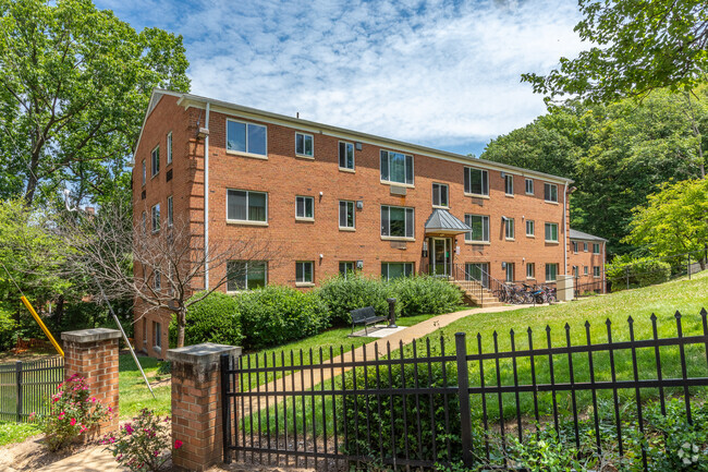 Building Photo - Columbia Grove Apartments