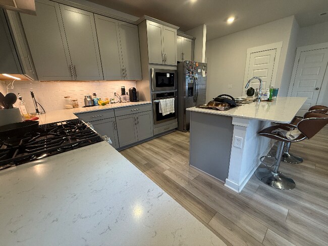 Photo - 845 Nightingale Ave