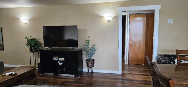 Photo - 1212 S 101st St