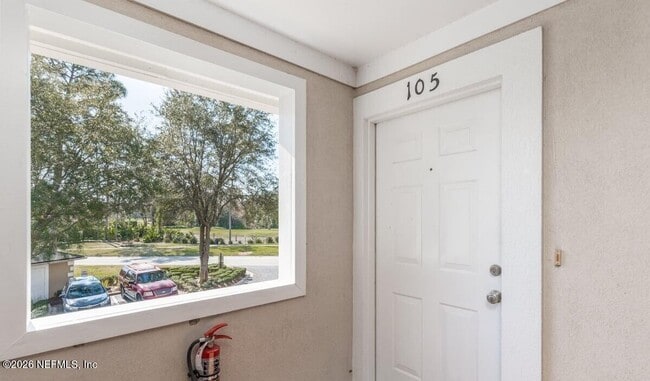Photo - 13727 Richmond Park Dr N Unit 105
