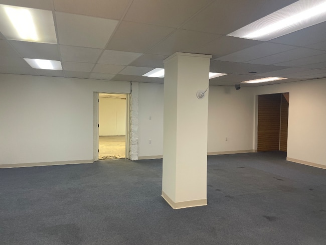 Photo - 227 E Pomfret St