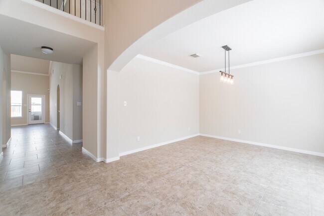 Photo - 139 S Rocky Point Cir