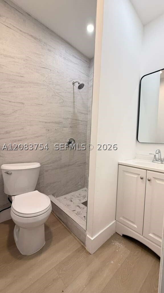 3090 NW 33rd St Unit 1