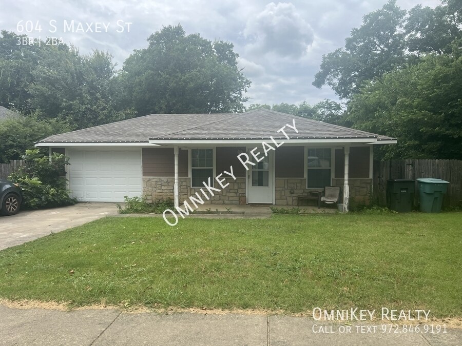 Photo - 604 S Maxey St House