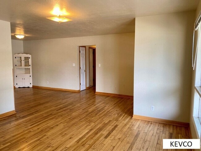 Photo - Awesome Four Bedroom Home by CSU Campus!