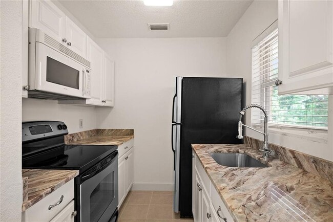 Photo - 25 Turner St Unit 3