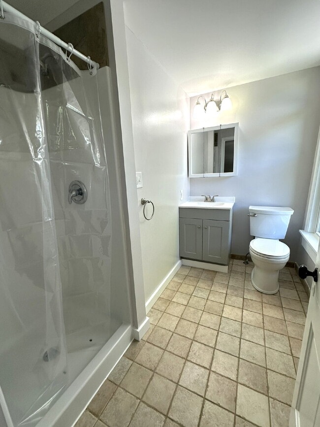 Photo - Huge 2-Bedroom Apartment in Westminster