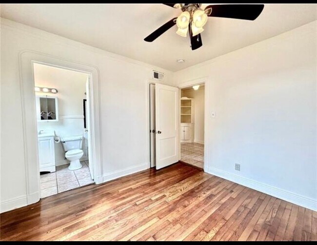 8841 S Claiborne Ave Unit C