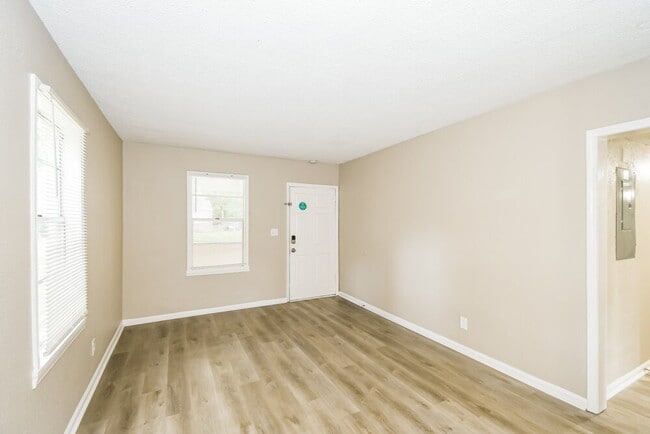 Photo - 1031 Bunker Hill Blvd