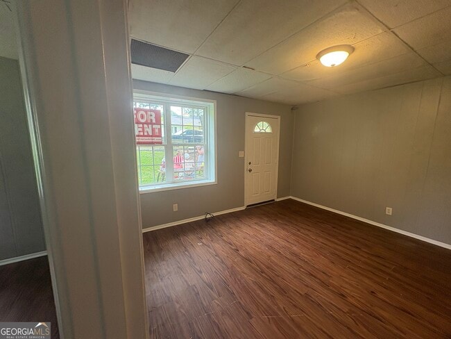 Building Photo - 207 Reynolds St NE Unit 6F