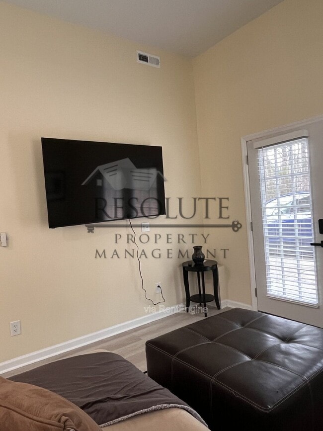 Photo - 6009 Garrett Rd Unit A