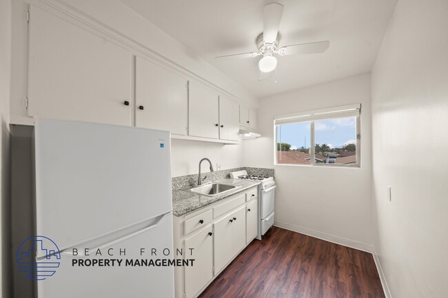 Photo - 12233 Manor Dr.