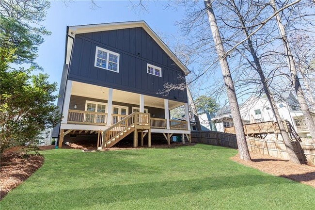 Photo - 1099 Palafox Dr NE