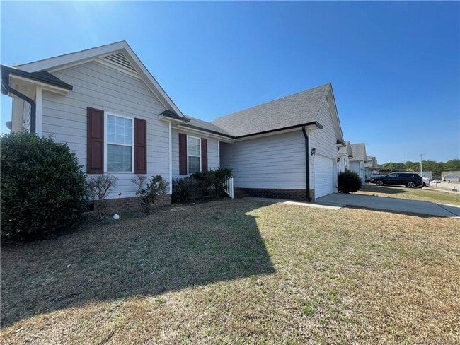 Photo - 1465 Avoncroft Dr