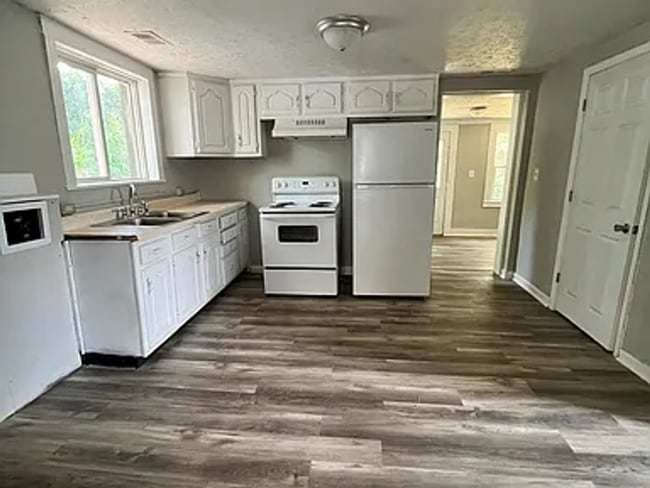 Building Photo - 436 Hickman St Rental