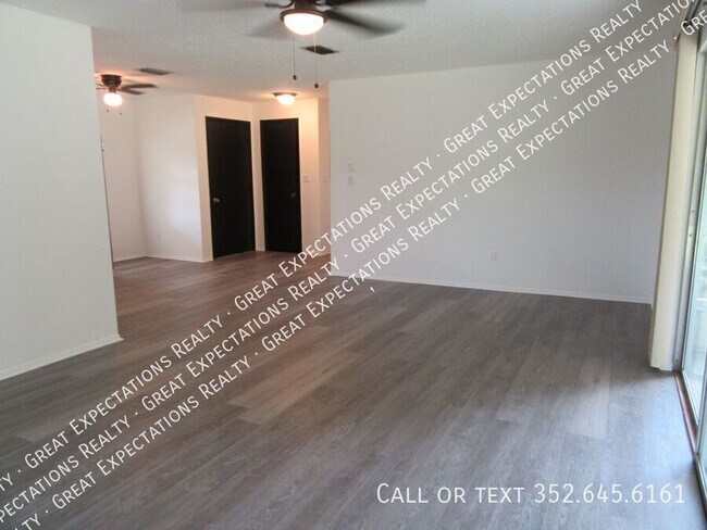 3915 SW 139th St Rd
