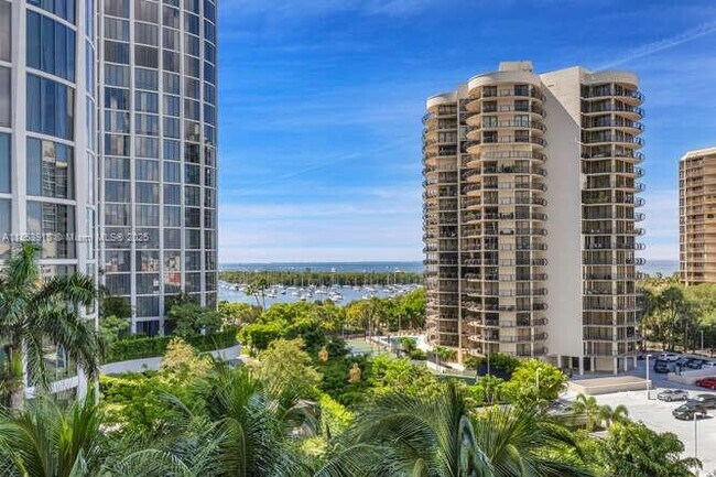 Building Photo - 2831 S Bayshore Dr Unit 702 Rental