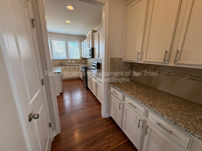 Photo - 5012 Shorthorn Way