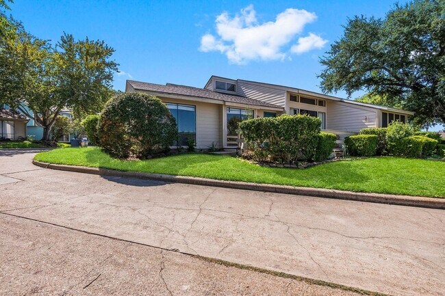 Photo - 49 April Point Dr N Rental