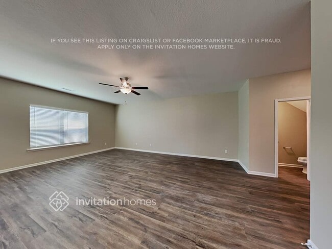 Photo - 407 Vermeer Ct