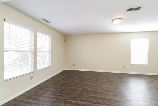 Photo - 1018 Allegiance Dr