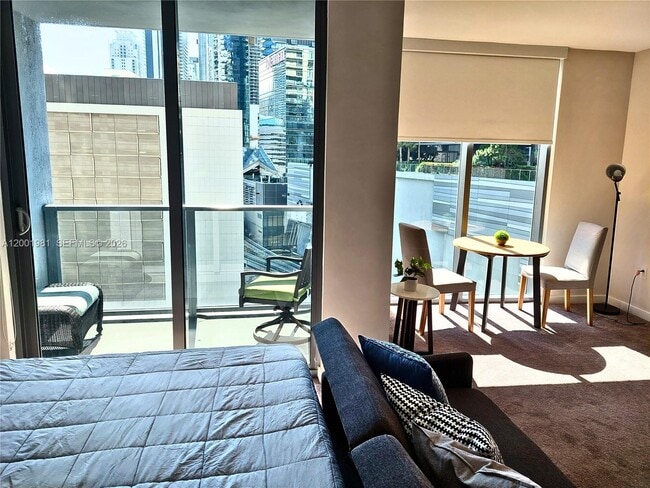 Photo - 31 SE 6th St Unit 1405