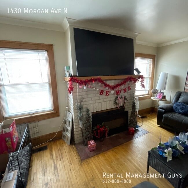 Photo - 1430 N Morgan Ave Casa