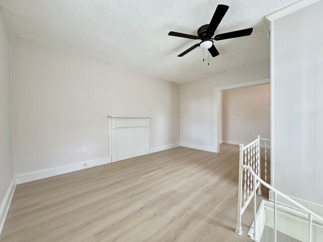 Photo - North Mecklenburg Duplexes Unidad 215A-Front