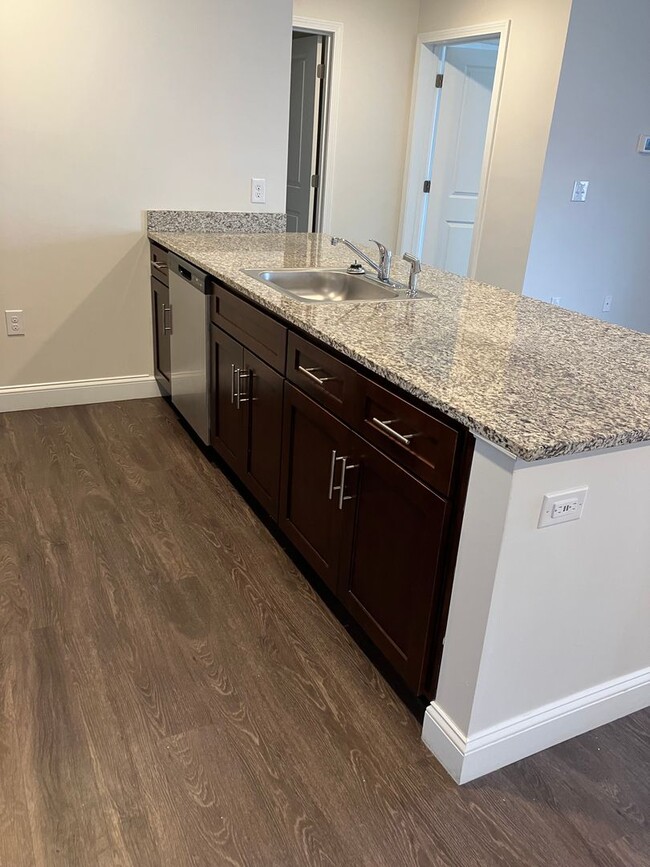 Photo - Beaver Brook Crossing Apartments