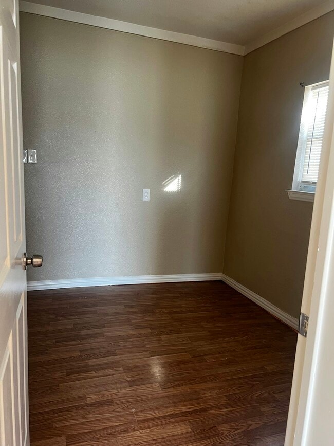 Photo - 1907 Belmont Ave