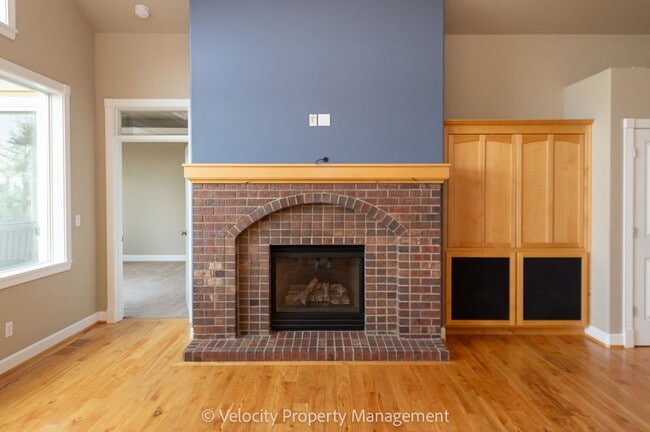 Photo - Awbrey Butte Home with Views!