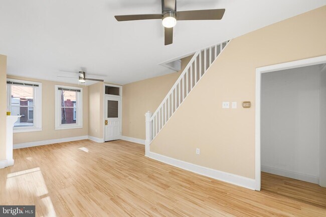 Photo - 3061 Livingston St