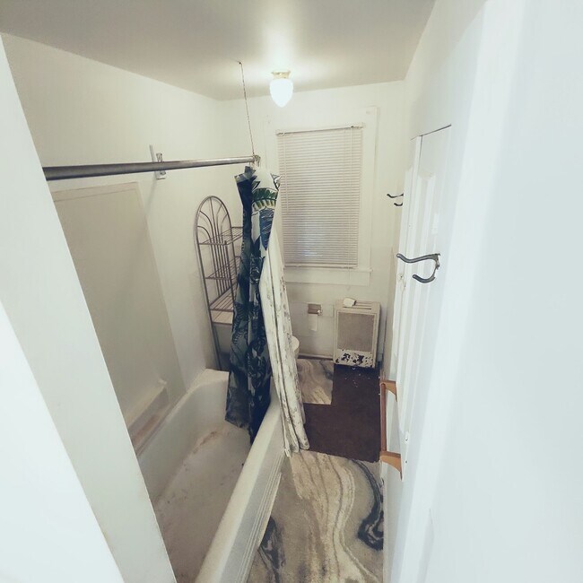 Photo - 302 Dahl St Unidad A