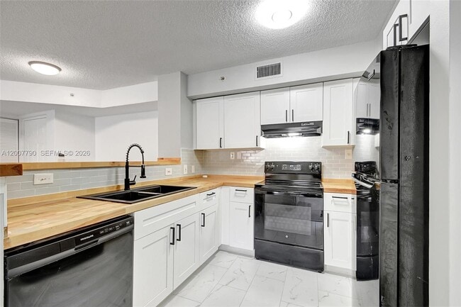 Building Photo - 7808 Sonoma Springs Cir Unit 204