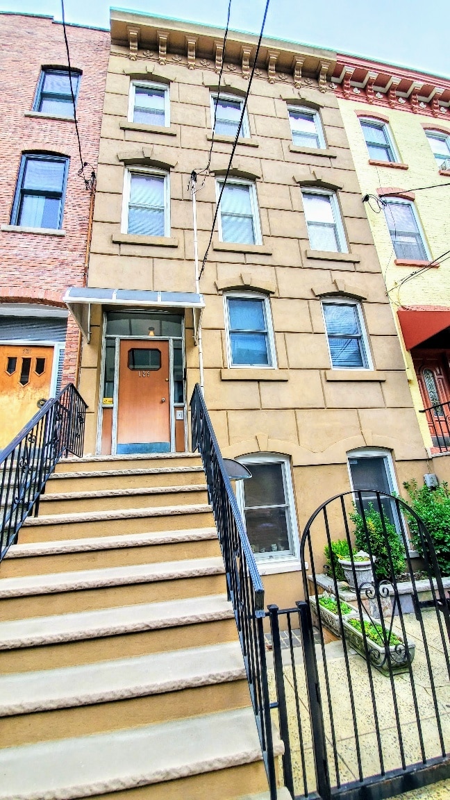 Photo - 129 Park Ave Unit 1