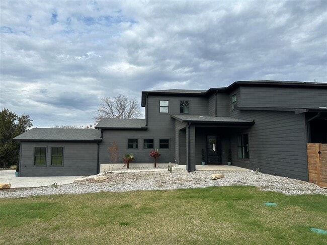 Building Photo - 4235 Eck Ln