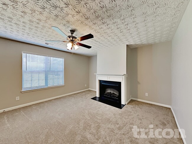 Photo - 7637 Garnet Dr