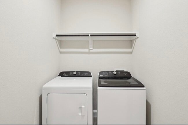 Photo - 519 Willet Dr