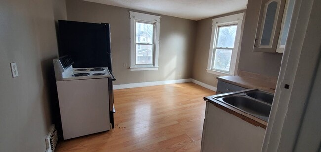 478.5 W Cambridge St