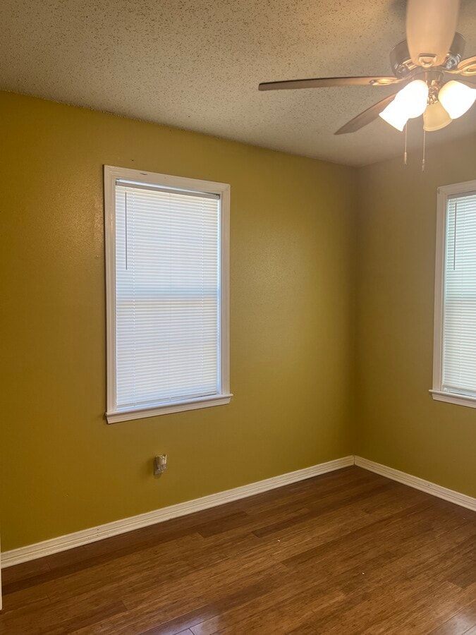 Photo - 1510 Sumner St