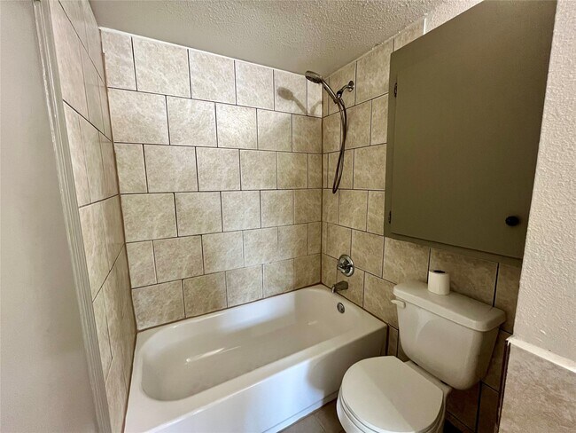 Photo - 1042 W Village Ct Unit D