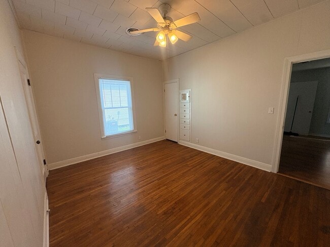 Photo - 1104 11th St