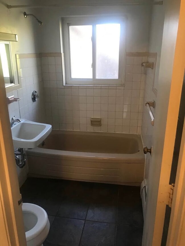 Photo - 8 Bryon Rd Unit 1