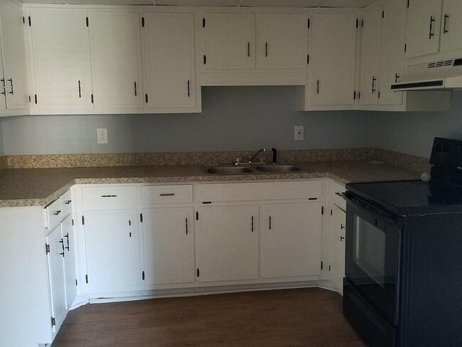 Photo - 4077 Linda Ln SW