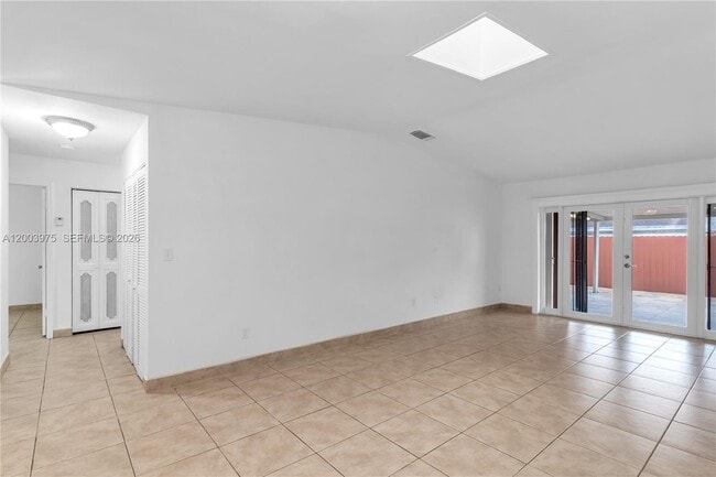 Photo - 5655 SW 139th Pl