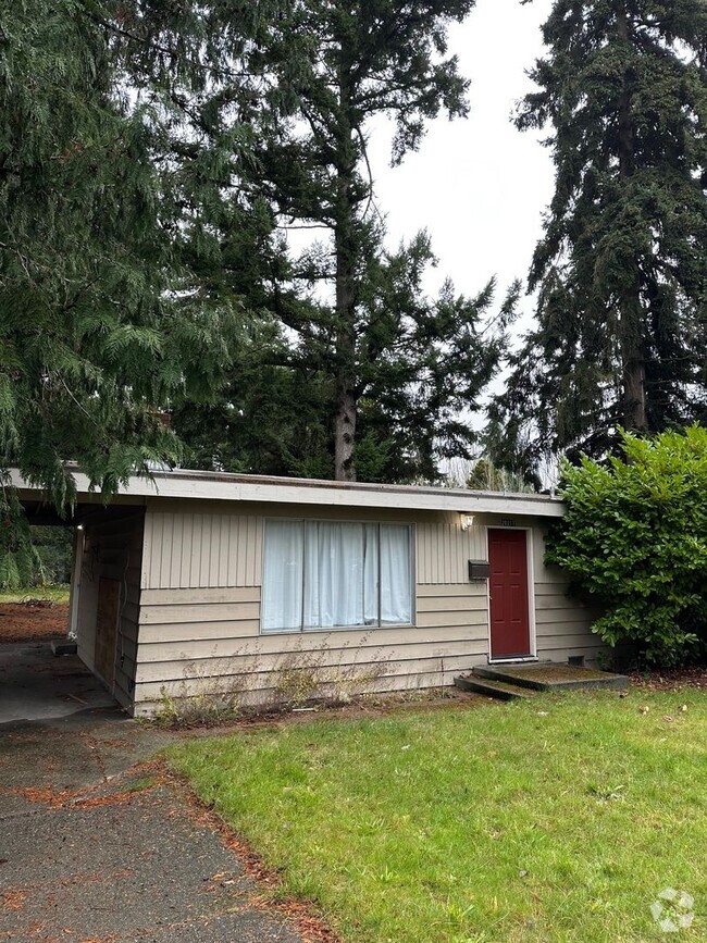 Building Photo - Cozy 3 bedrooms/ 1 bath house in Lynnwood.