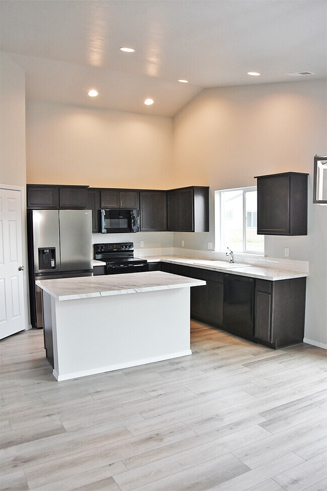 Photo - 17668 N Pegram Way