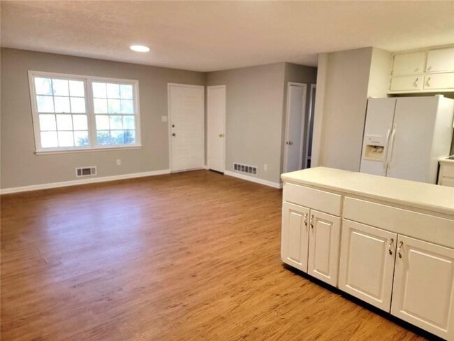 Building Photo - 4042 Jodeco Rd